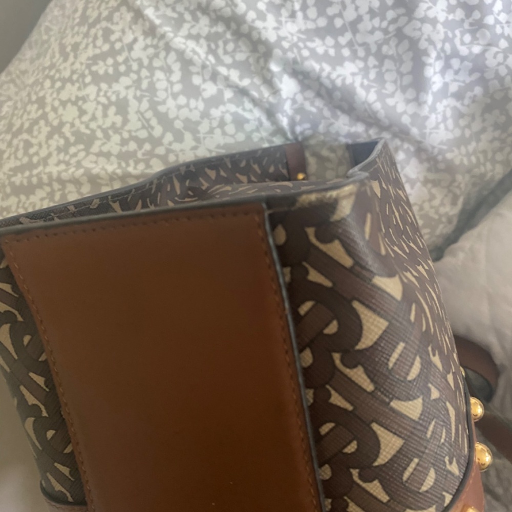 Burberry tote - Picture 8 of 8